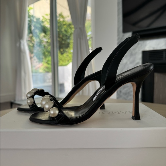 Manolo Blahnik Minchisli Faux Pearl-Embellished Leather Slingback Sandals EU 36 - Picture 3 of 9